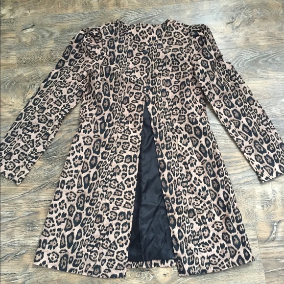 Jackets & Blazers - NWOT lightweight leopard print jacket
